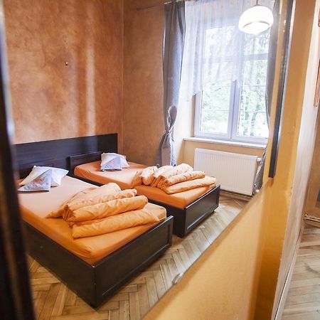 Bed and Breakfast Momotown Privates Краков Экстерьер фото