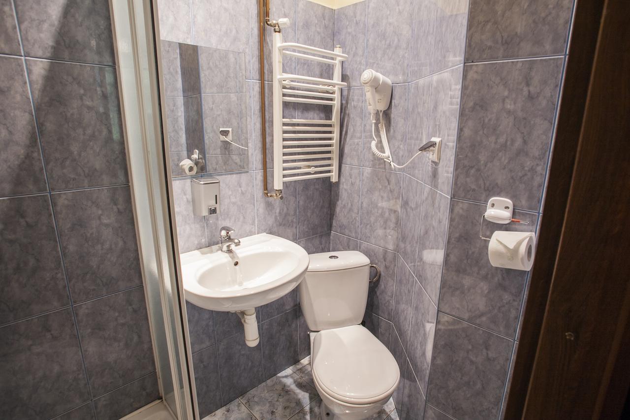 Bed and Breakfast Momotown Privates Краков Экстерьер фото