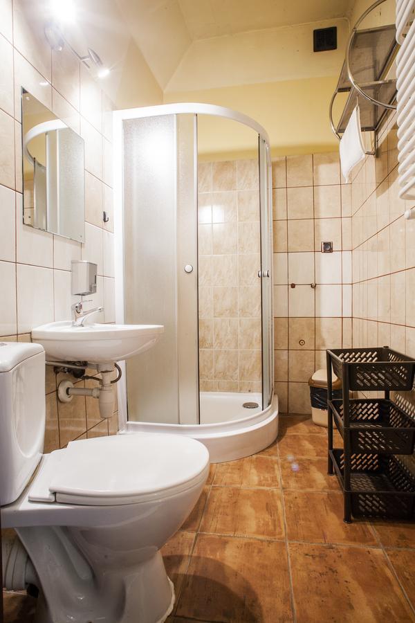 Bed and Breakfast Momotown Privates Краков Экстерьер фото