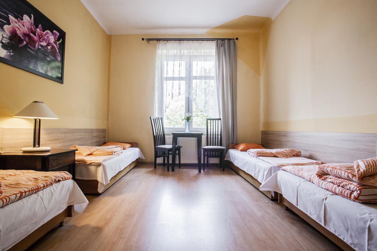Bed and Breakfast Momotown Privates Краков Экстерьер фото
